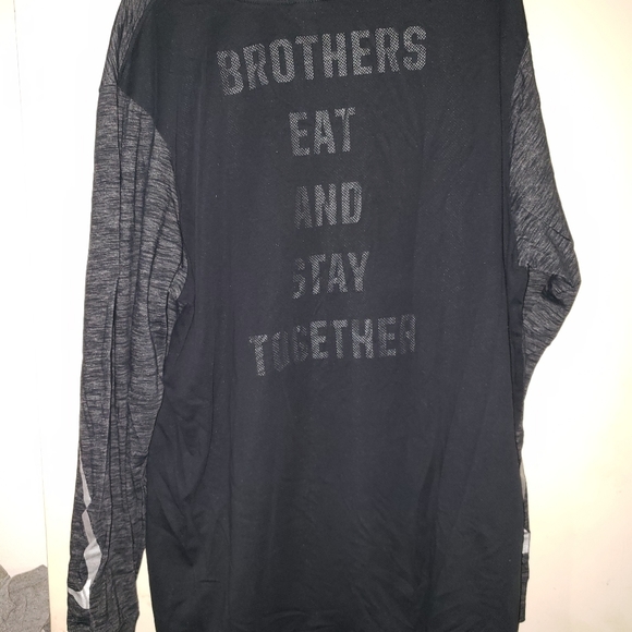 Nike long sleeve - Picture 2 of 3